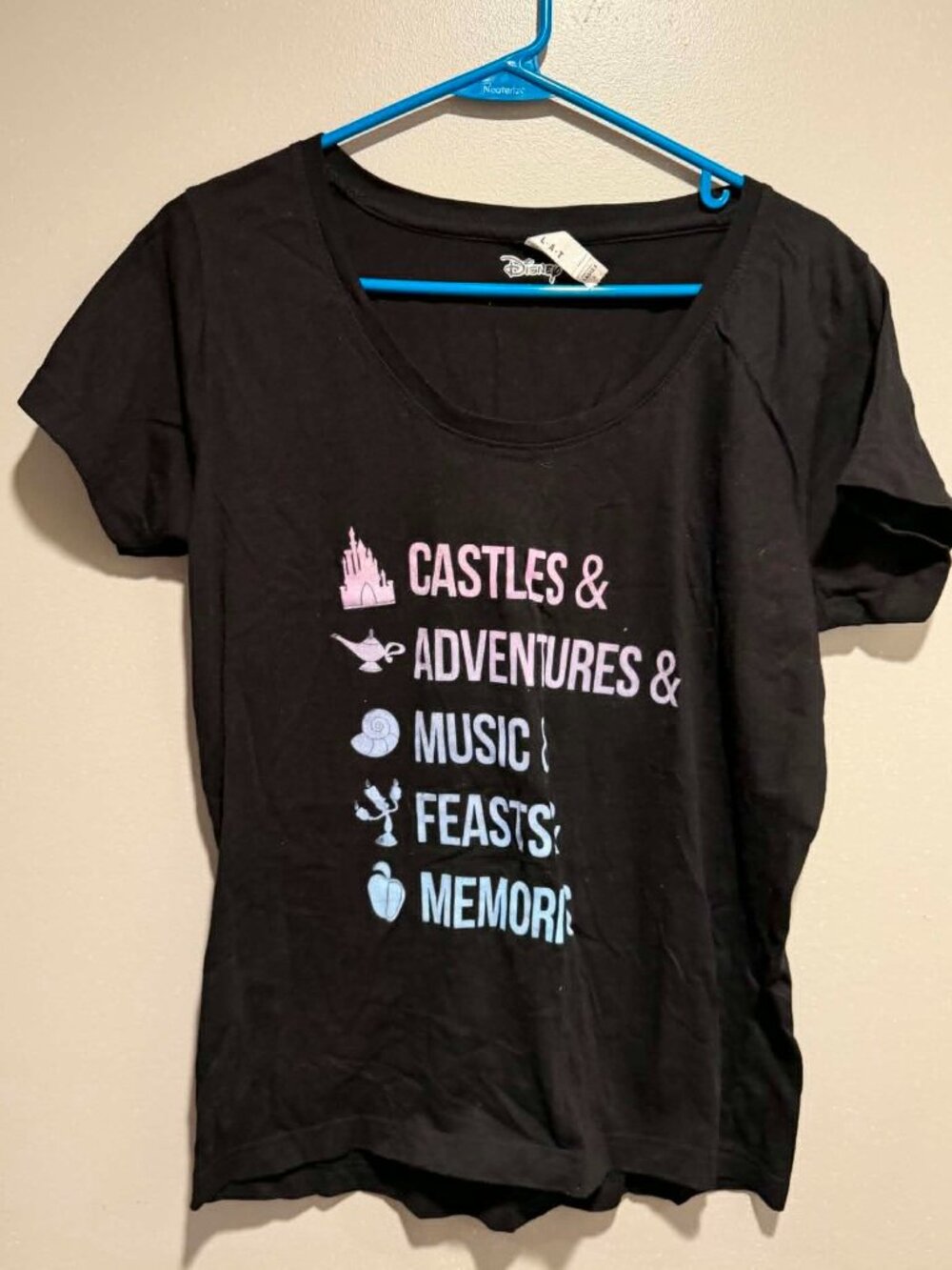 Disney T-Shirt Large